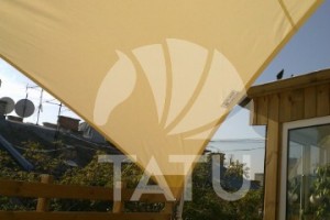 Állítható magasságú és dőlésszögű napvitorla 26