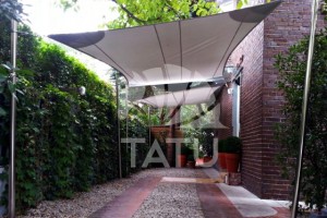 Állítható magasságú és dőlésszögű napvitorla 3