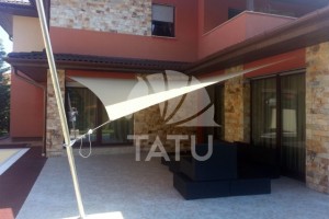 Állítható magasságú és dőlésszögű napvitorla 9