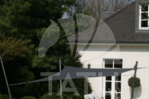 Állítható magasságú és dőlésszögű napvitorla 53