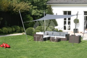 Állítható magasságú és dőlésszögű napvitorla 55